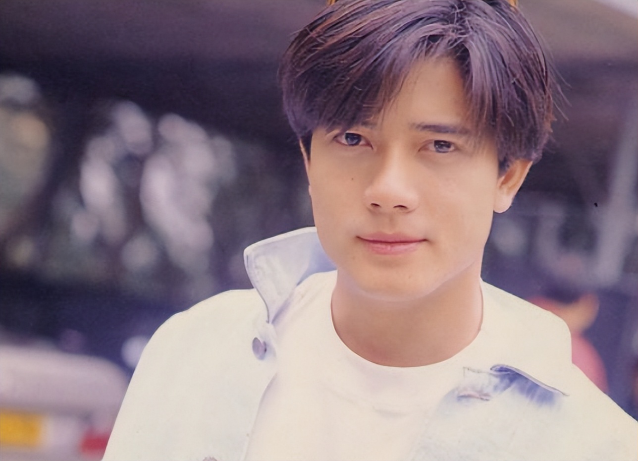 四大天王郭富城:娶网红方媛后生下两女,如今家庭幸福生活美满