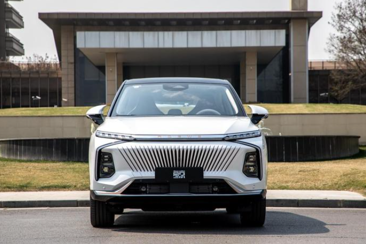 全系2.0T+爱信8AT 配仿生智驾系统 荣威全新SUV鲸将于4月19日上市