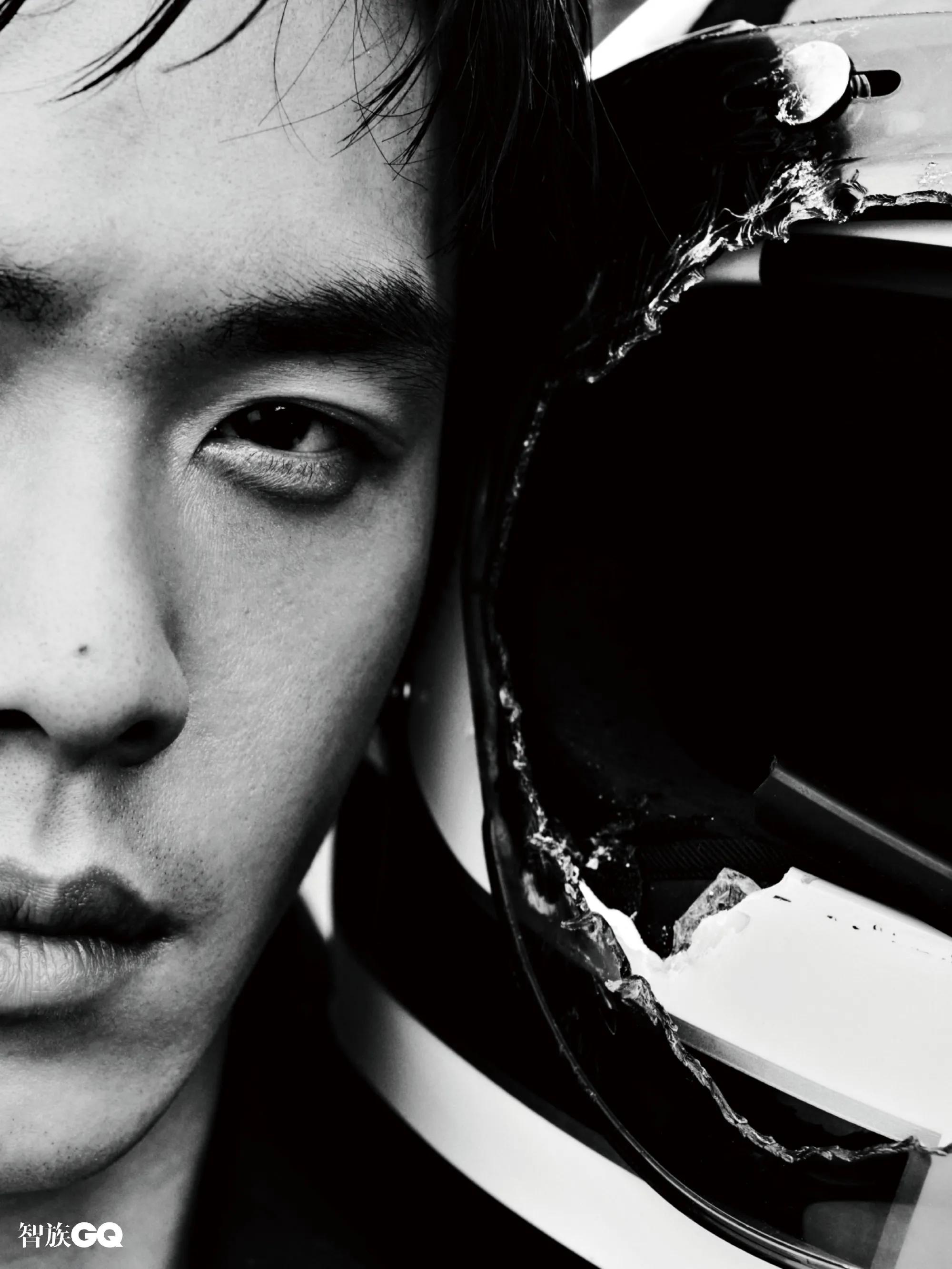 时尚|张若昀登《智族gq》七月刊封面,演绎西部大片解锁新刊