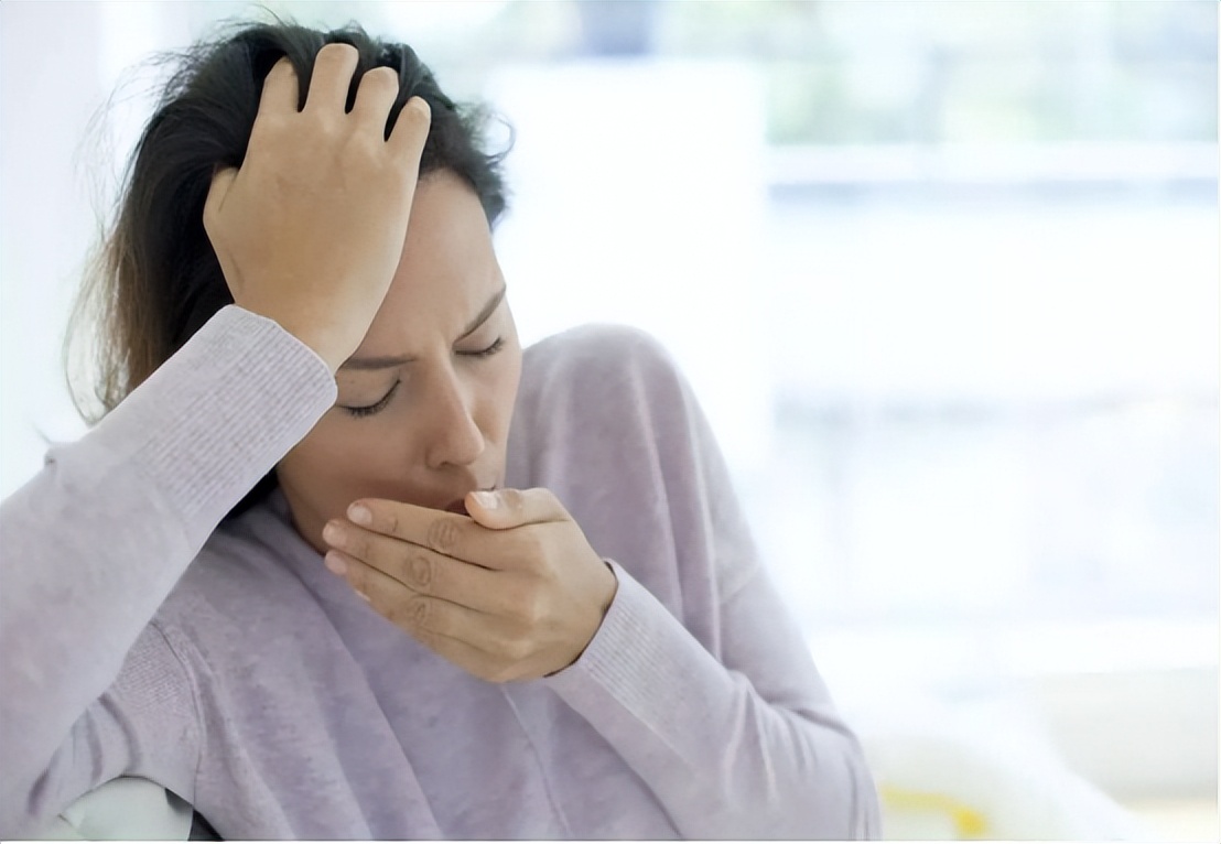 别把喉癌当成咽炎，若颈部有3种表现建议引起重视，别后知后觉