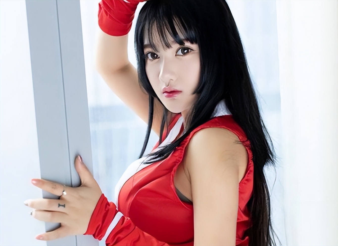 进宫三月后出来的小尤奈，在外网的照片愈发不堪入目！