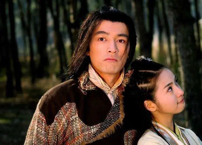 娱乐圈5对“患难情人”，陪对方度过了风波，却都得不得好结果