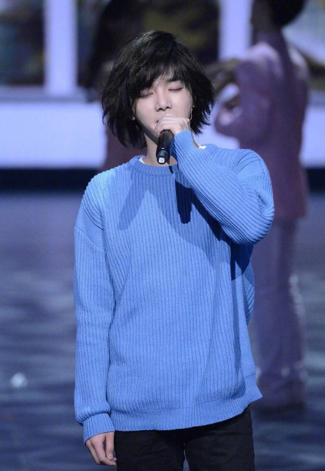 男星衣品—华晨宇（一）