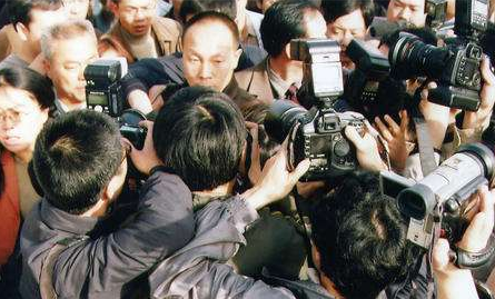 1994年，男子因杀妻被判15年，11年后“亡妻”归家，竟已再婚生子