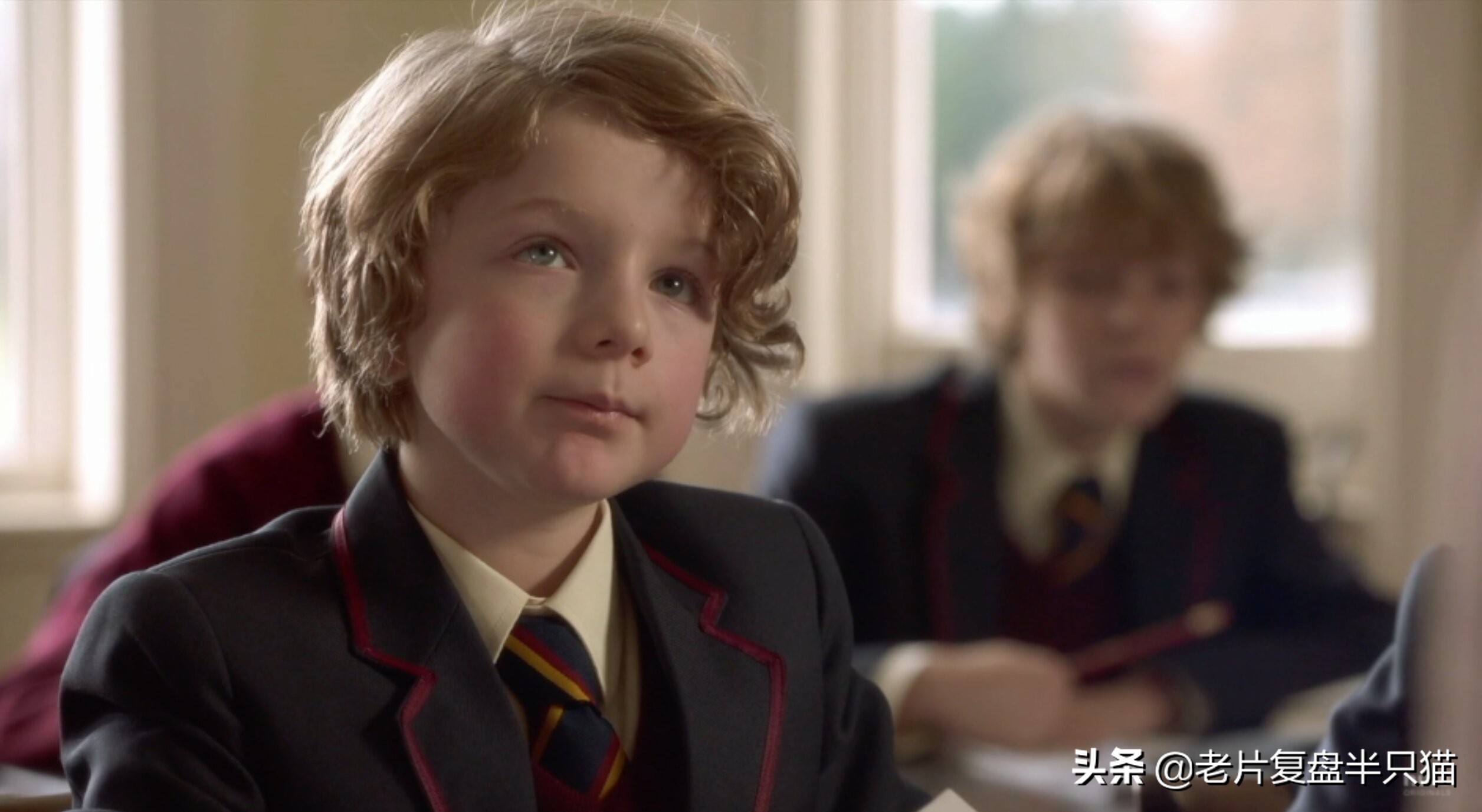 《信条》里的红绳子是什么？尼尔是不是女主角的儿子麦克斯？