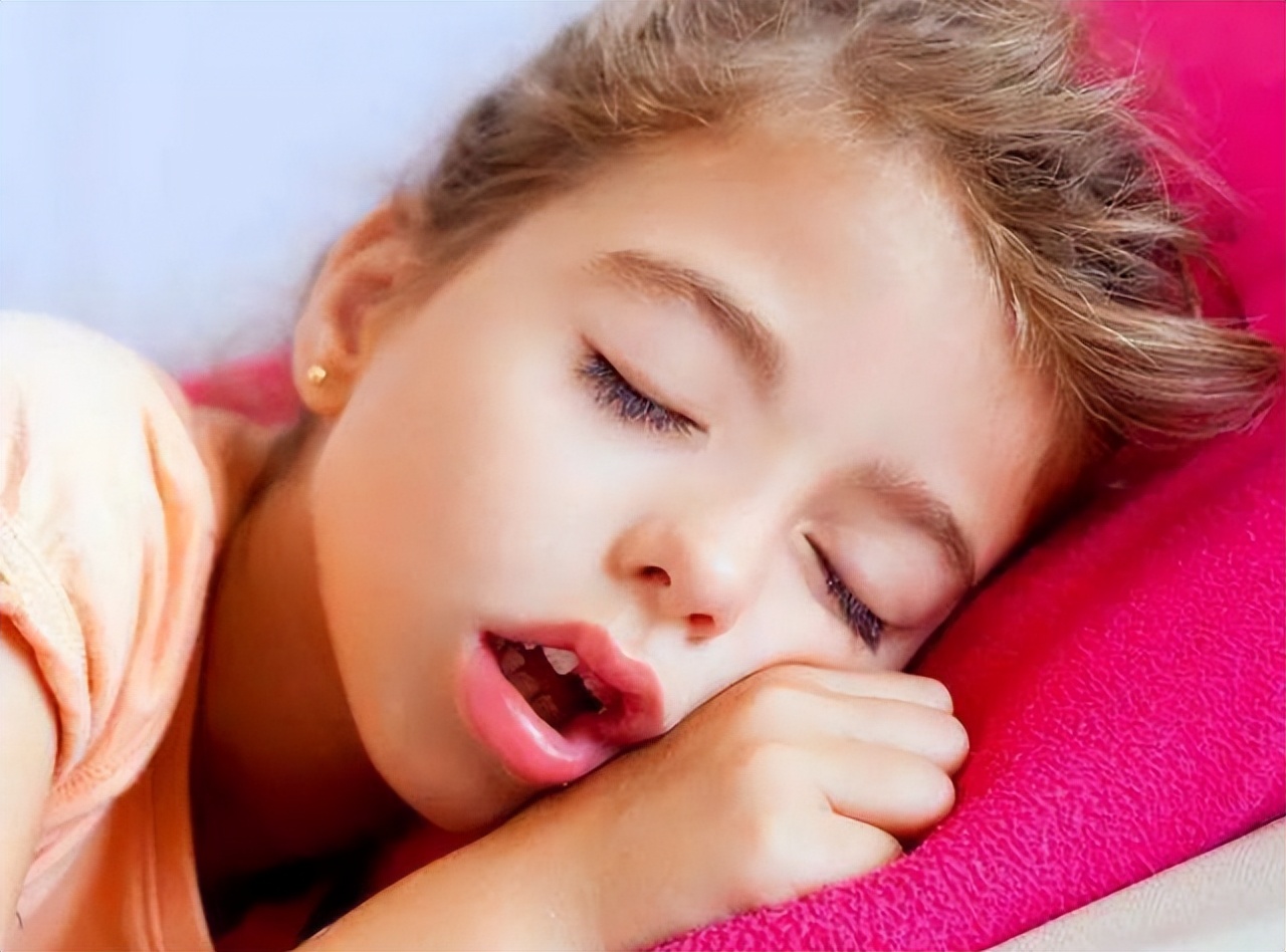 孩子有以下征兆，青春期后可能越长越丑，希望你家孩子没有中招