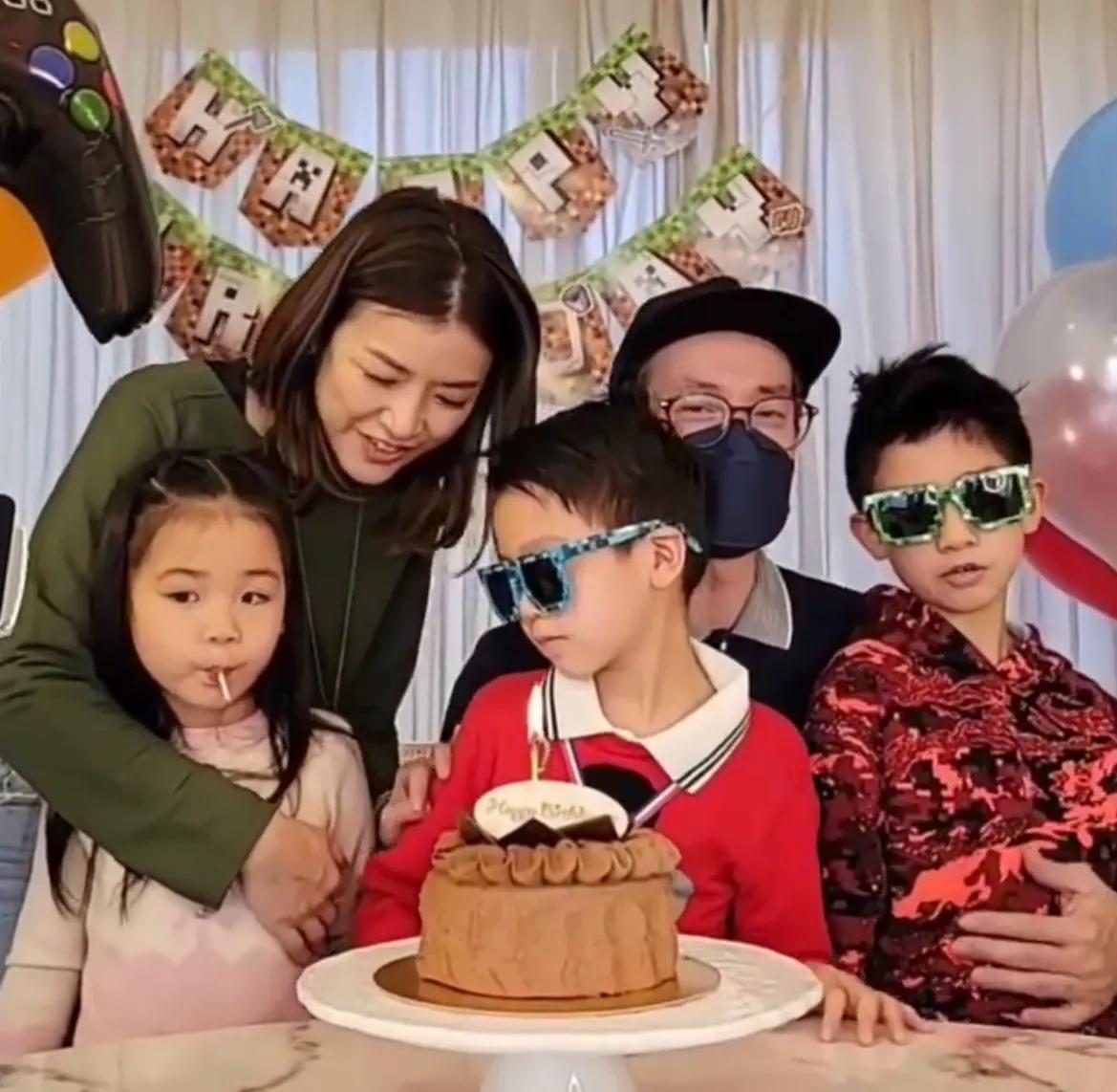 陈茵媺为次子庆7岁生日，家中无敌大海景抢镜，陈豪在家也戴口罩