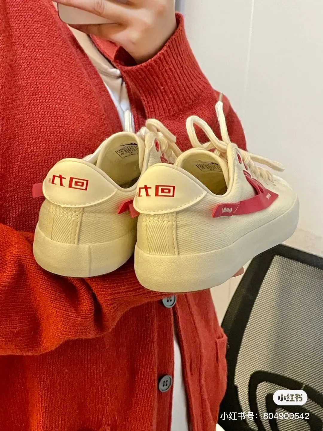 百搭鞋子推荐（冬天女士什么鞋百搭）