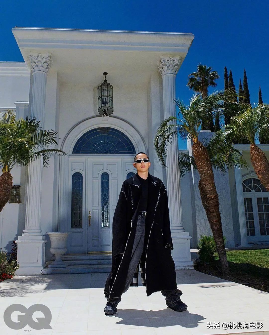 韩裔演员史蒂文·元《GQ》封面大片，帅气板寸痞气十足