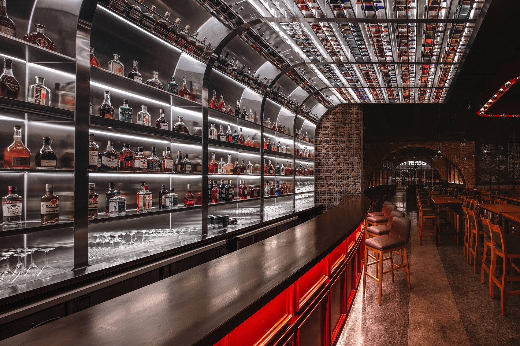 酒吧夜店2022精酿啤酒吧音乐餐吧酒屋室内设计