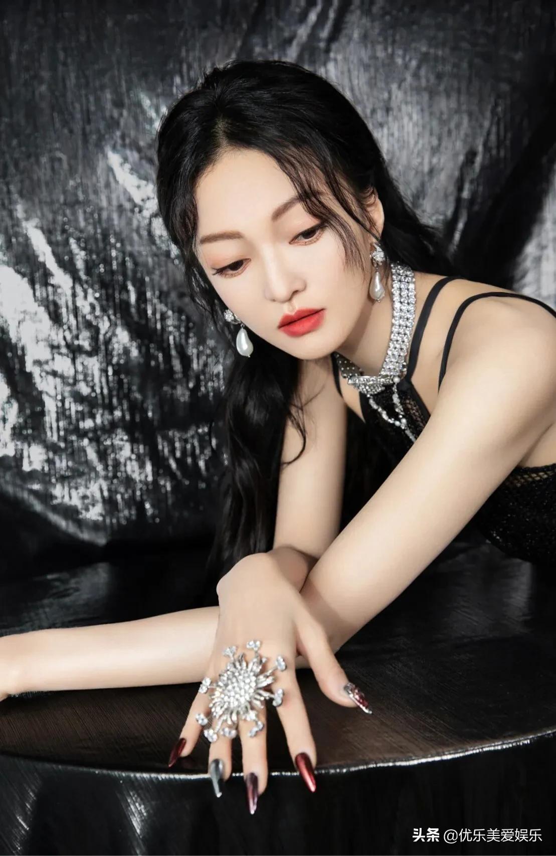 张韶涵，明星穿搭