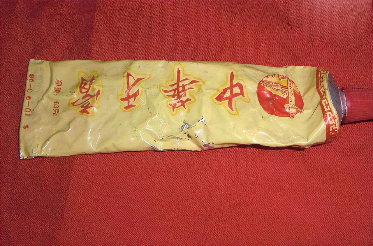 欺骗几代人的伪国货：它是民族品牌，却是“外国心”，究竟为何？