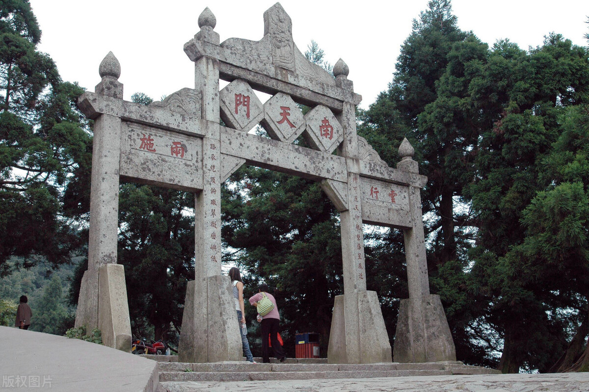 五岳归来不看山五岳是指哪五座山？看了最美的山，其他的不用看了