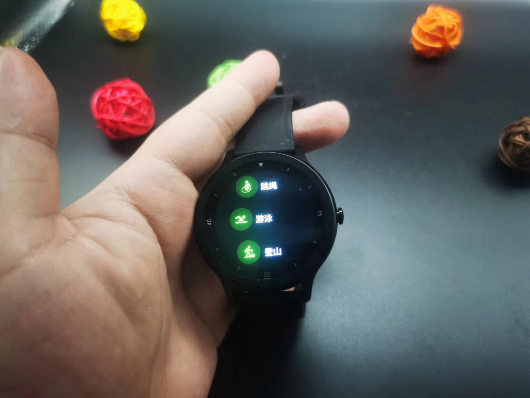 189元Ticwatch GTK智能手表上手评测：颜值、运动、电量集一身，香