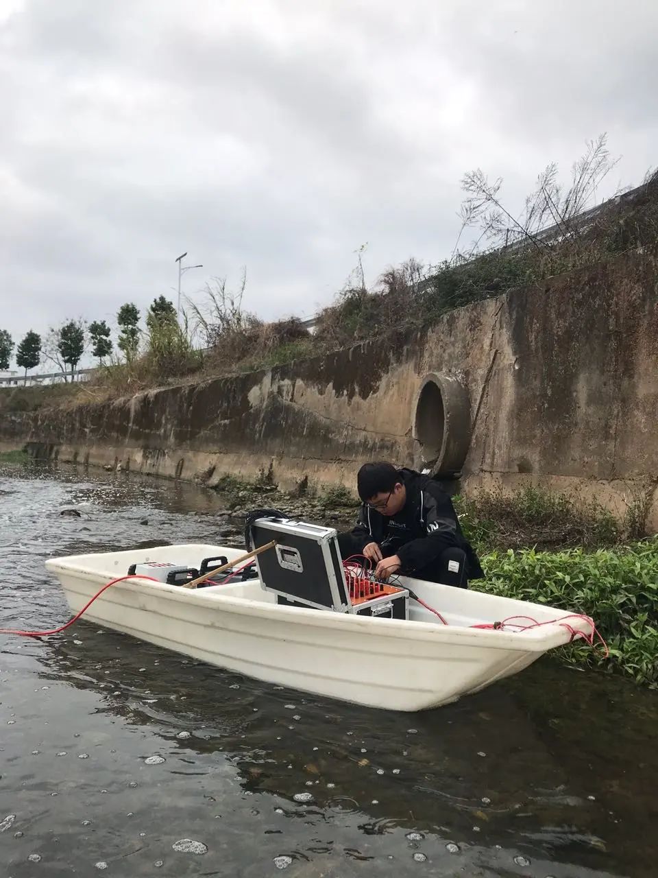 某河道水下地形及淤泥勘查