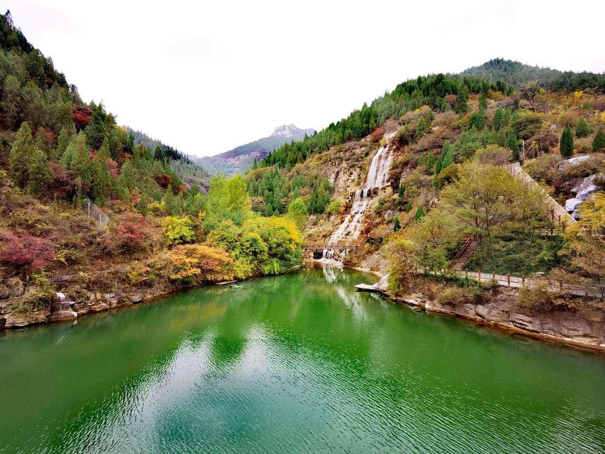 山东又一景区走红，风景不输九寨沟，门票90游客却说值