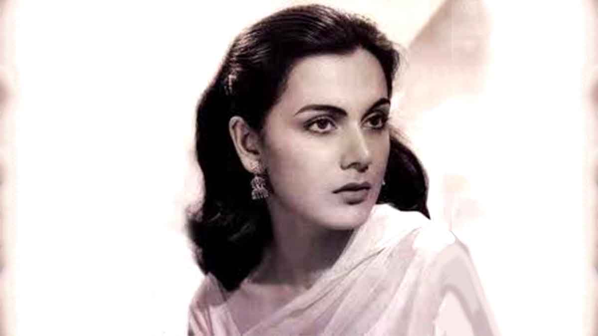 印度女演员普里亚，令人难忘的美丽，令人叹息的结局