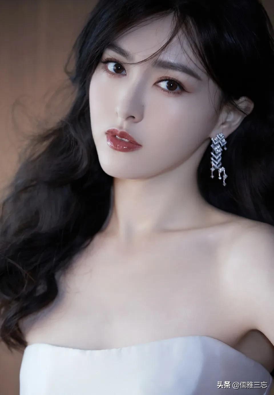 古装女神唐嫣，每一张都可当作手机壁纸