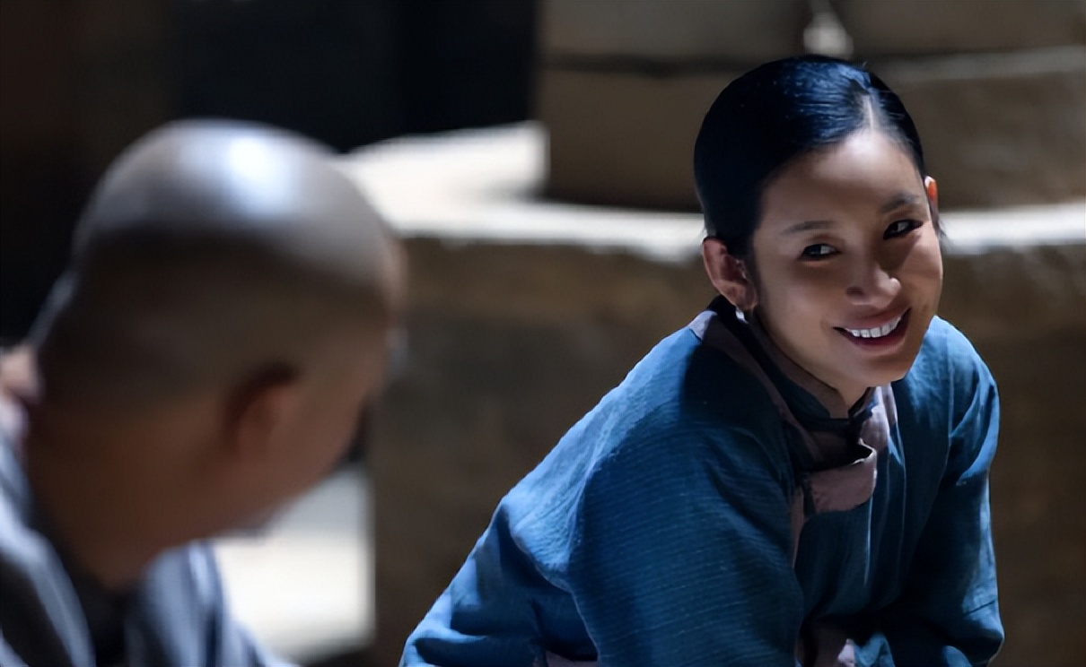 “女人30豆腐渣”？这6位“徐娘半老”的女星，个个风华不减