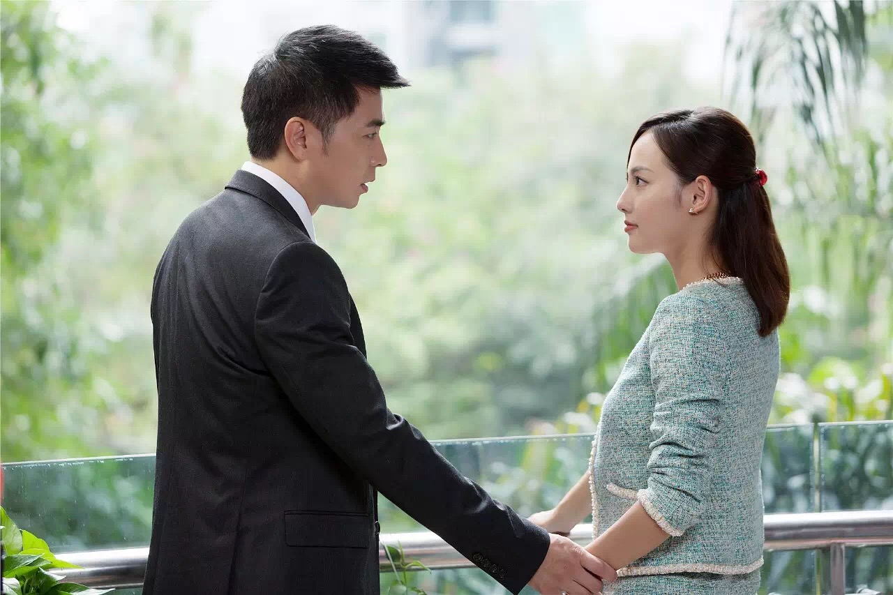 《爱我,你别走》开播,张嘉倪保剑锋主演,生活剧,中老年最爱