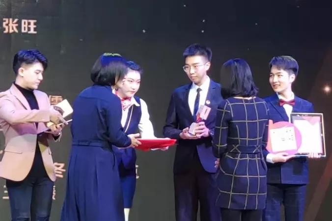 41门课满绩！连续3年“双第一”！东北“超硬核”学霸：已赴北京大学深造！