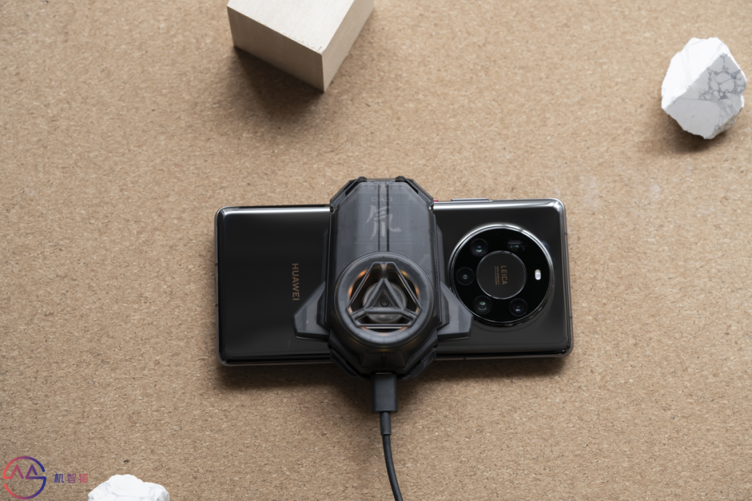 从13.9到299元有什么区别？主流手机散热背夹横测