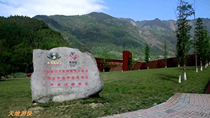 川西北行三：晨凭吊地震遗址双流览黄龙溪（图文）