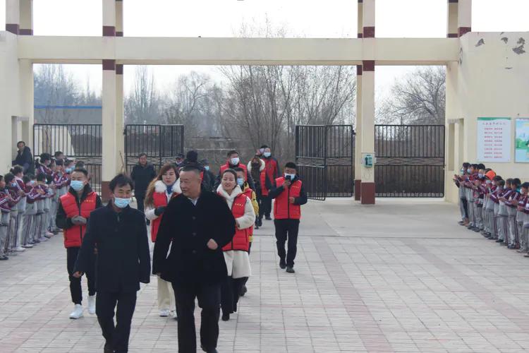 愛心的聚匯，愛心暖人間
