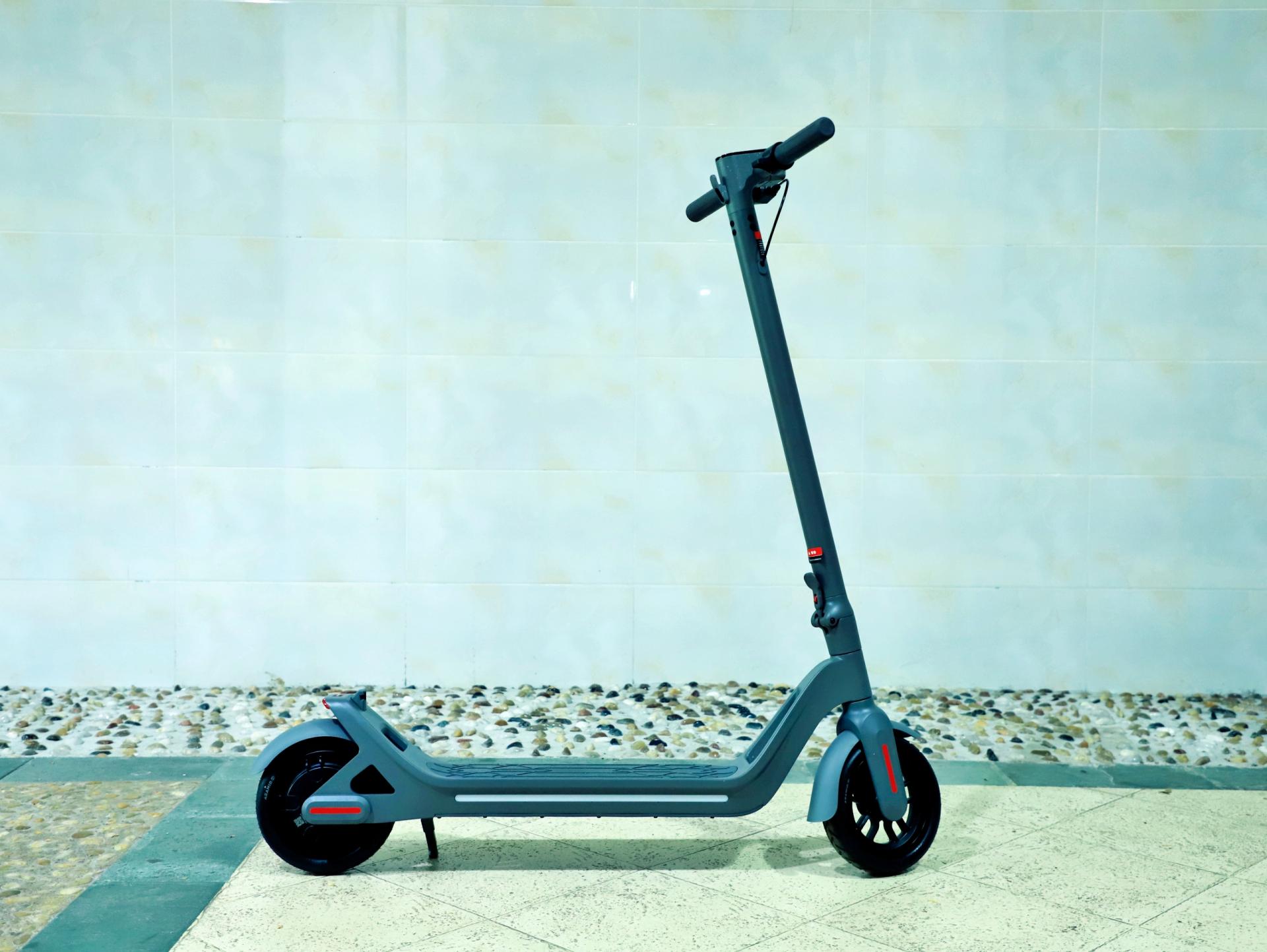 华为智选乐骑智能电动滑板车,通勤族的代步神器,年度时尚新品