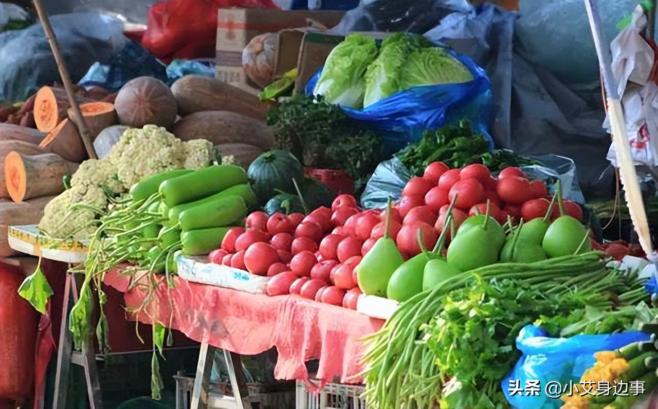 社区团购大火，小商贩生意难做，2022表态今后打击“这一”行为？