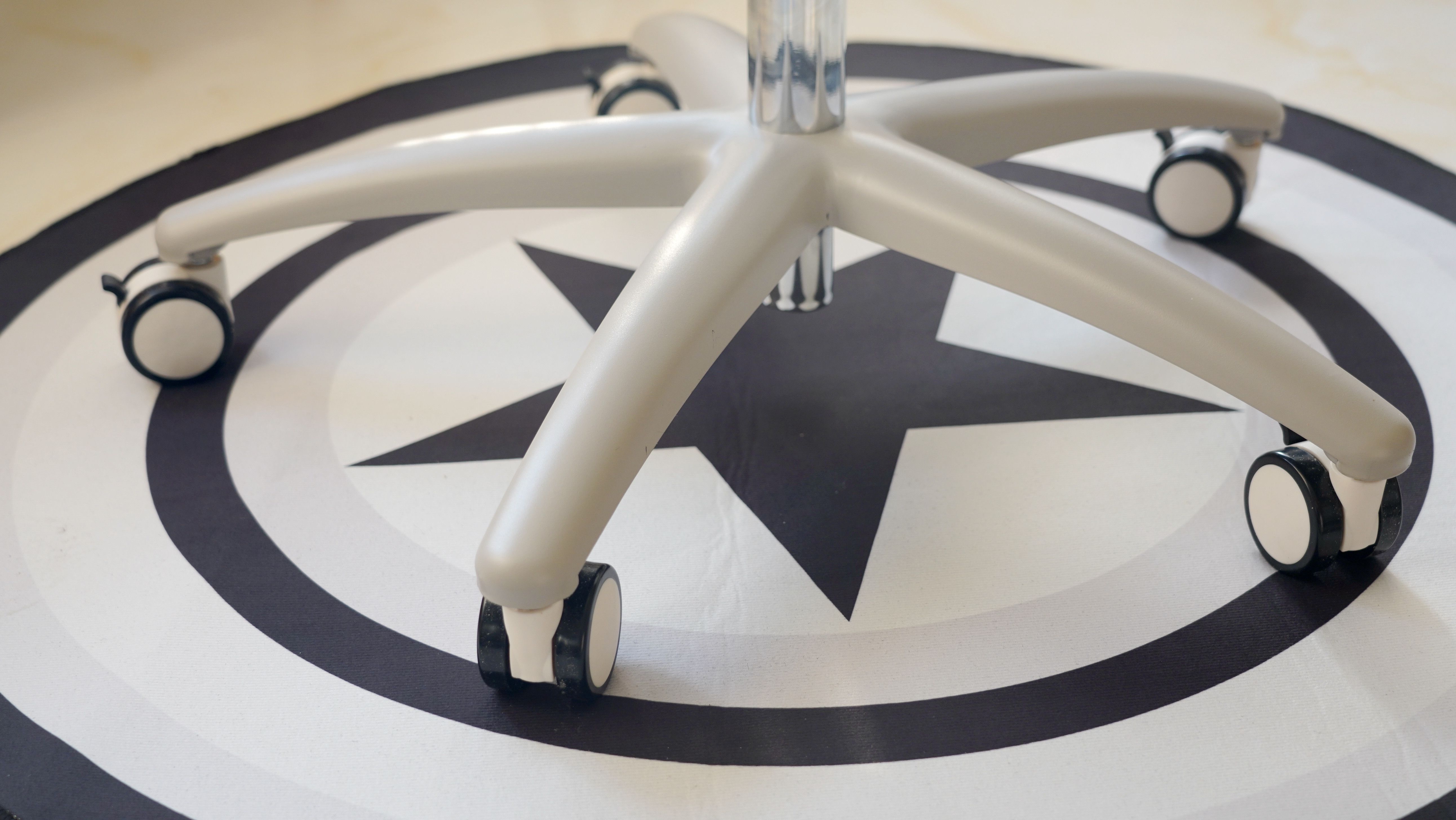 大长腿小主的学习新装备，达宝利S10青少年人体工学椅晒单