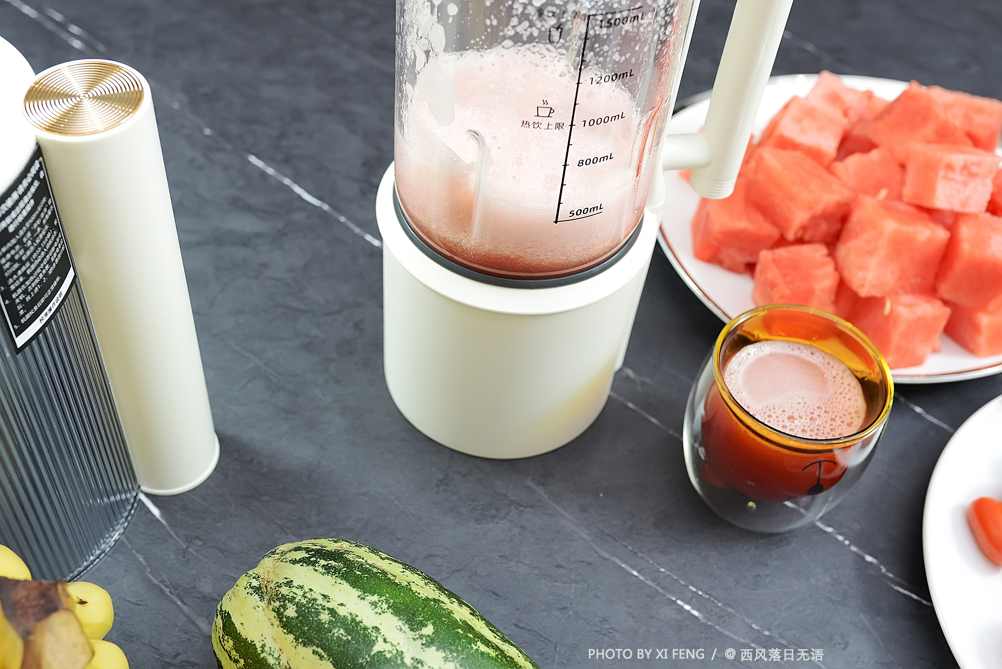 夏日续命，幸福感绝绝子！大宇轻音破壁机：夜半榨果汁，想喝就喝