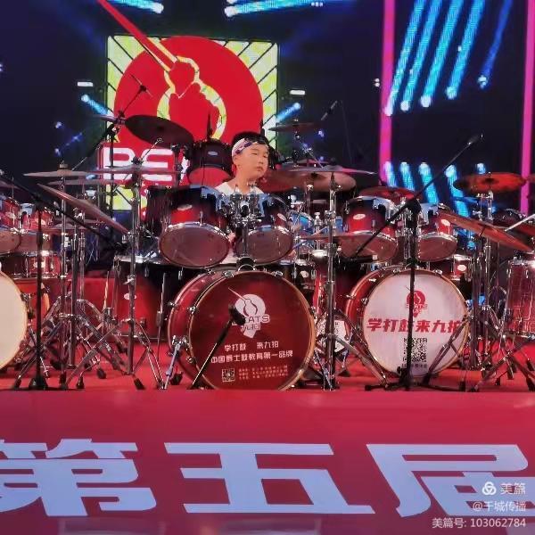 中國打擊樂壇升起一顆璀璨的“童星”