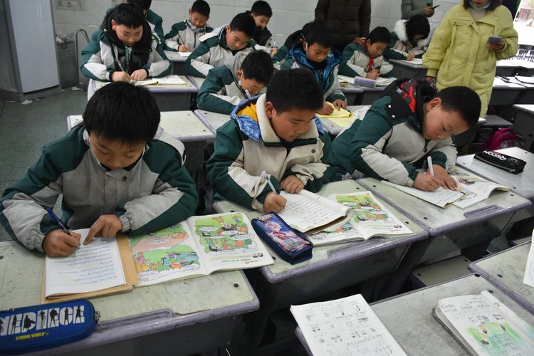 多彩社团，魅力思源——淅川县思源实验学校庆元旦社团汇报展演