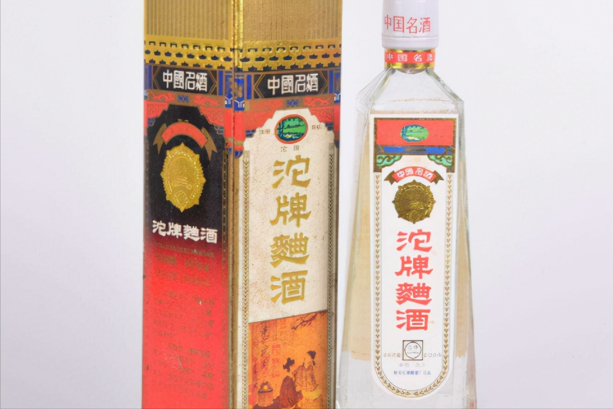 白酒圈公認：中國5大值得收藏的白酒，個個都是酒中佳品