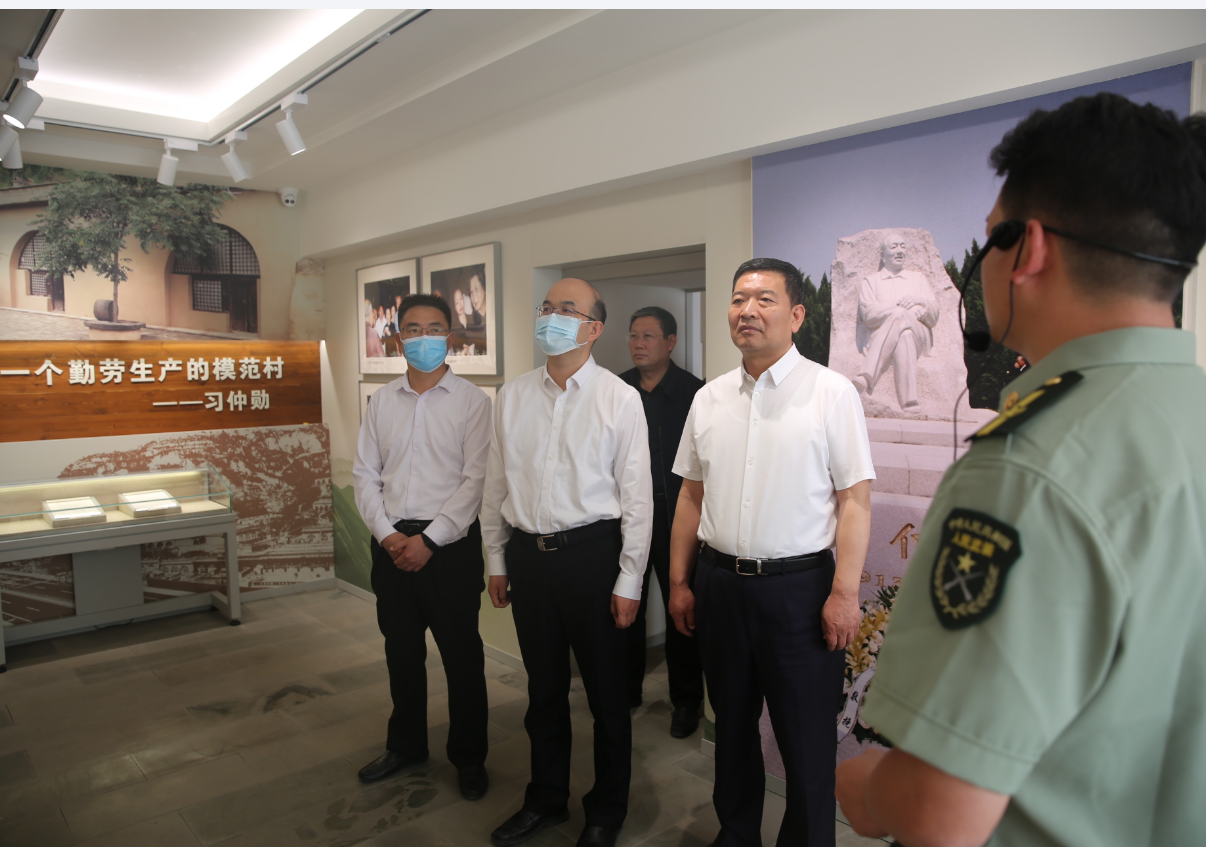 榆林中院党组书记、院长吴小鹏到绥德法院调研工作