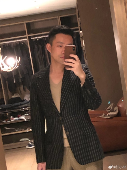 “曲终人散”的人生：大S一家忙着晒幸福，汪小菲满脸憔悴又孤单