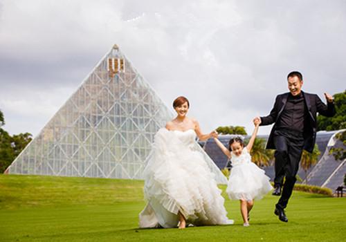 49岁的辛柏青，与妻子相濡以沫29年无绯闻，配得上德艺双馨的称号