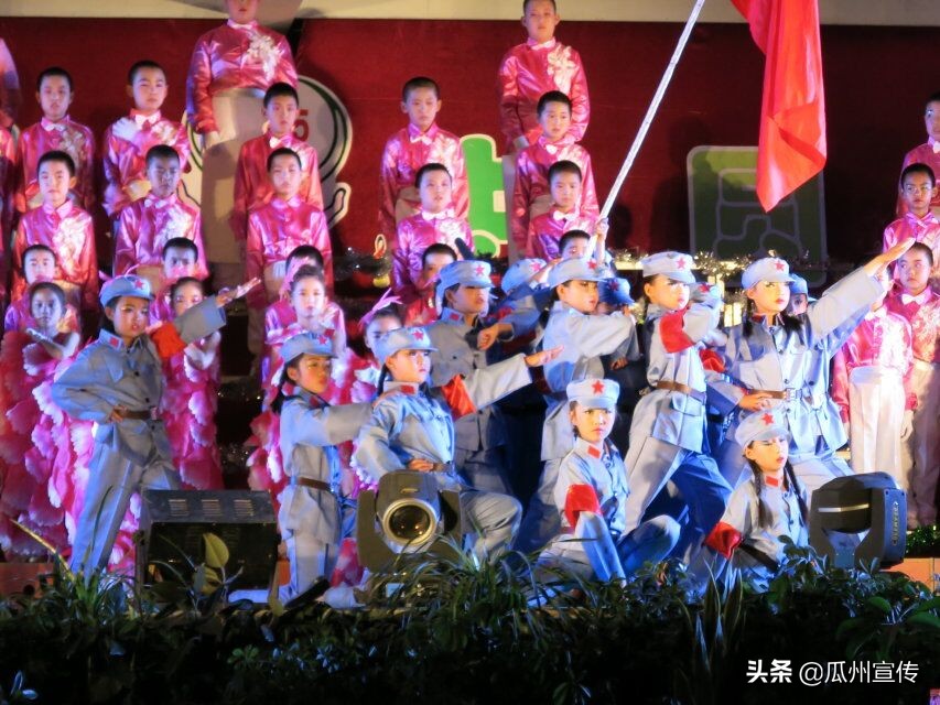 瓜州縣淵泉小學(xué):打好師德師風(fēng)建設(shè)“組合拳”(圖15) 瓜州縣淵泉小學(xué):打好師德師風(fēng)建設(shè)“組合拳”(圖15)