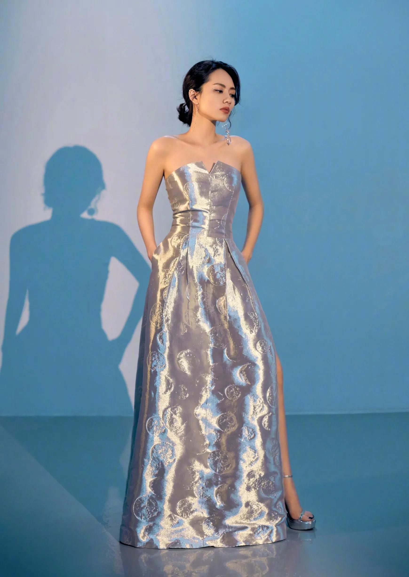 刘惜君的时尚穿搭，每一套都好看，她的每一面，都能给人美的享受