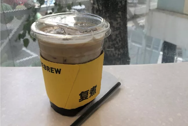 探店「复煮 Rebrew」咖啡：最贵40元一杯，特调咖啡外卖需求明显