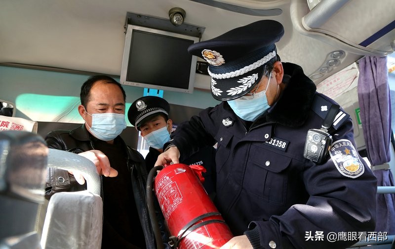 「摄影报道」甘肃崆峒：加强车站安全检查 保障平安春运