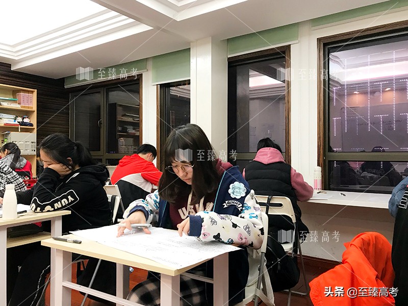 艺术生文化课集训有多艰苦：高中一对一补课多少钱一小时