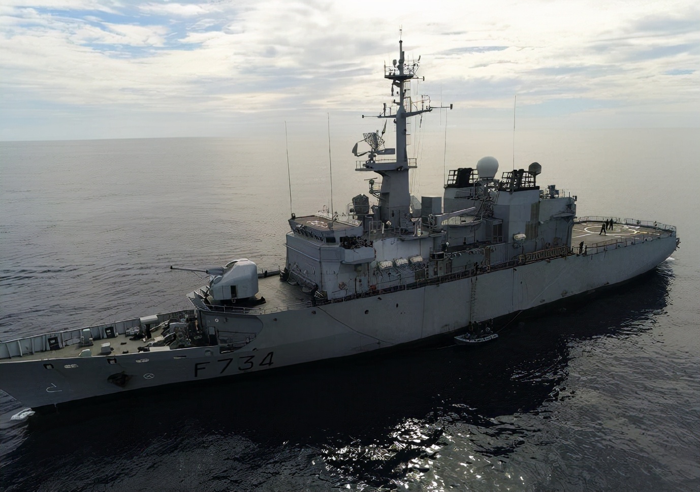 �������Ϻ�Ϩ�𣬽�ž�054A���̵ִ��ֳ�������ʵ��ǿȫ���Χ��