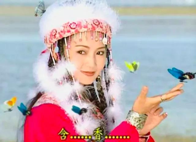 《还珠》香妃如果没有蒙丹会爱上乾隆，并和令妃正面“刚”吗？