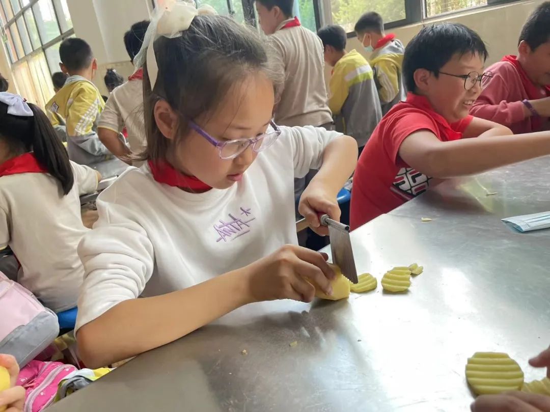 快乐劳动 幸福童年｜记双流区实验小学外国语学校劳动系列课程