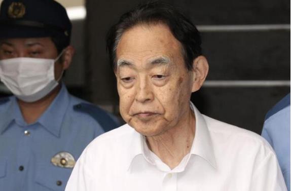 76歲日本前政府高官，親手刺死自己44歲的兒子，背後故事令人深思