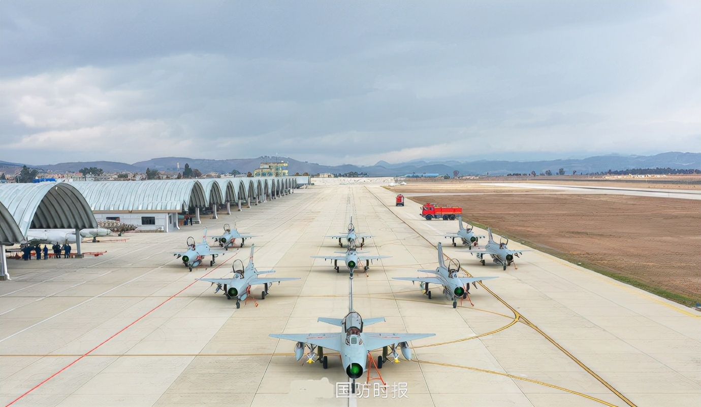 12�ܼ�7������꣬3�ܱ��������ӣ��й��վ�����10���ü�7�Ȼ�װ