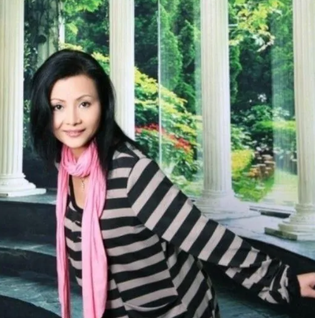 郭美美悲剧人生始作俑者，是她亲妈郭登峰