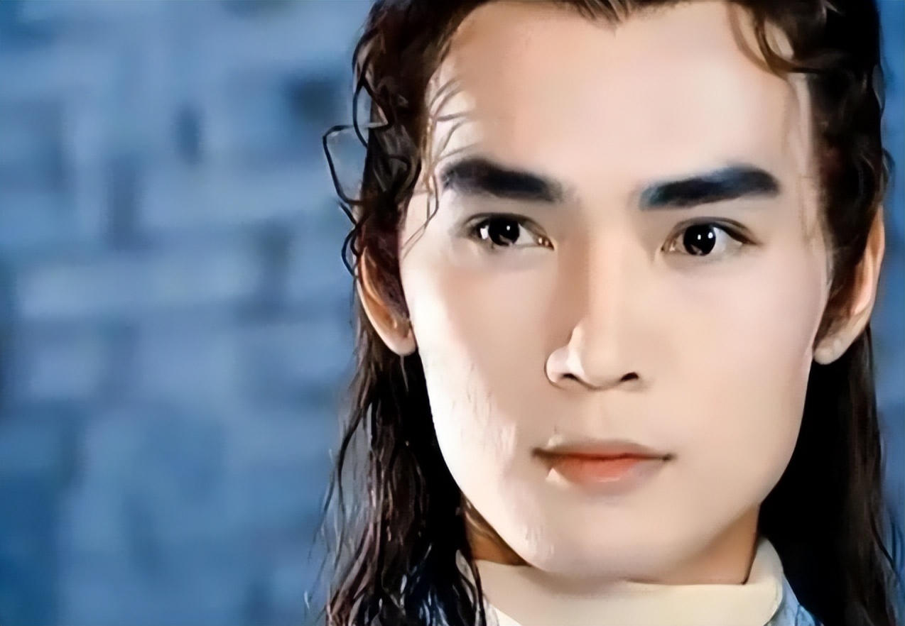 同为是“泡面头”，把张一山、肖战和张国荣放一起，差距就出来了